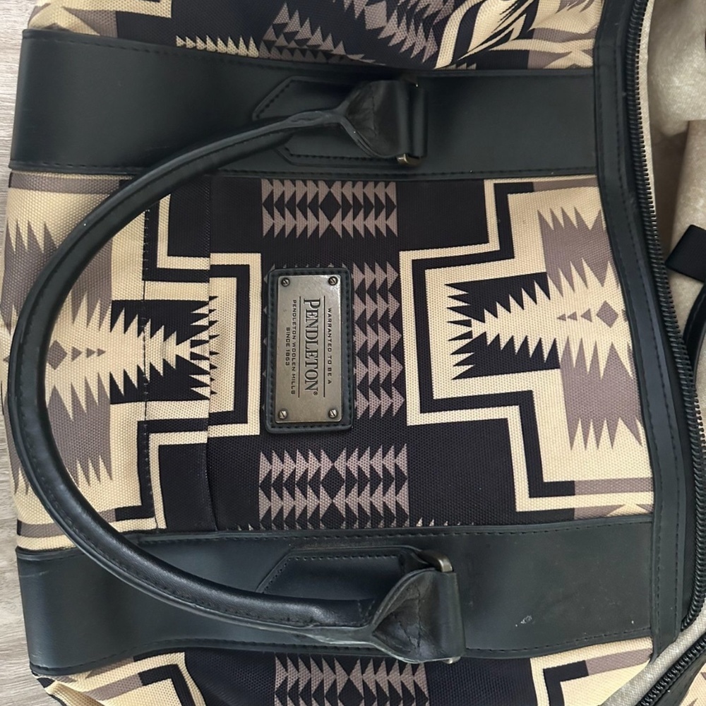 Pendleton Backpack & Duffle Bag - Picture 2 of 4